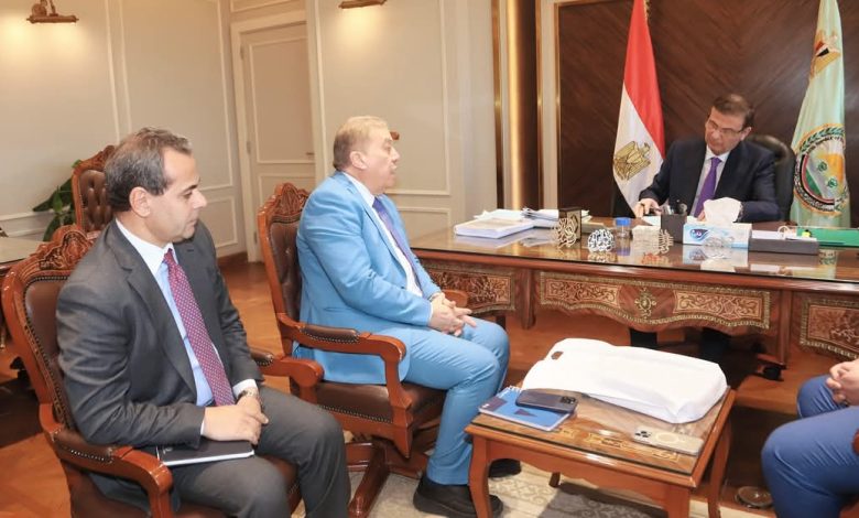 وزير الزراعة يبحث مع رئيس شركة ميفاك زيادة الإنتاجية من اللقاحات البيطرية وتوطين تكنولوجيا الصناعة