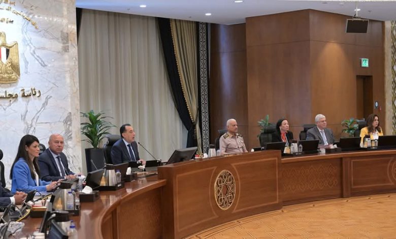 رئيس الوزراء يشيد بالمشروعات القائم عليها جهاز مستقبل مصر للتنمية المستدامة