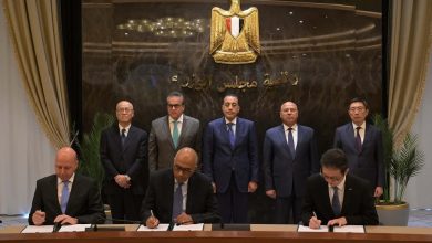 توقيع اتفاق للتصنيع المحلي لأكياس وقرب جمع الدم باستثمارات 1.4 مليار جنيه