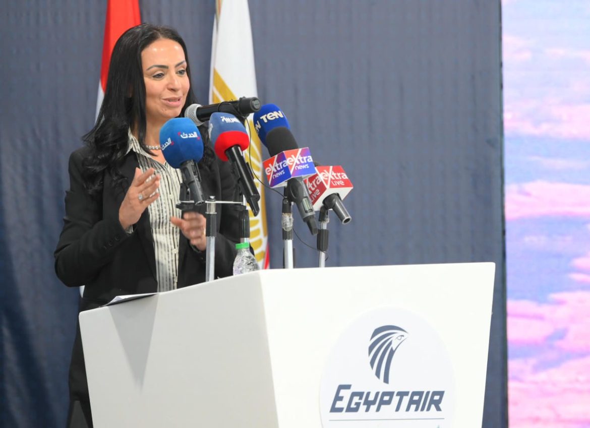 وزراء التضامن والأوقاف والطيران يودعون أول أفواج حج الجمعيات الأهلية 