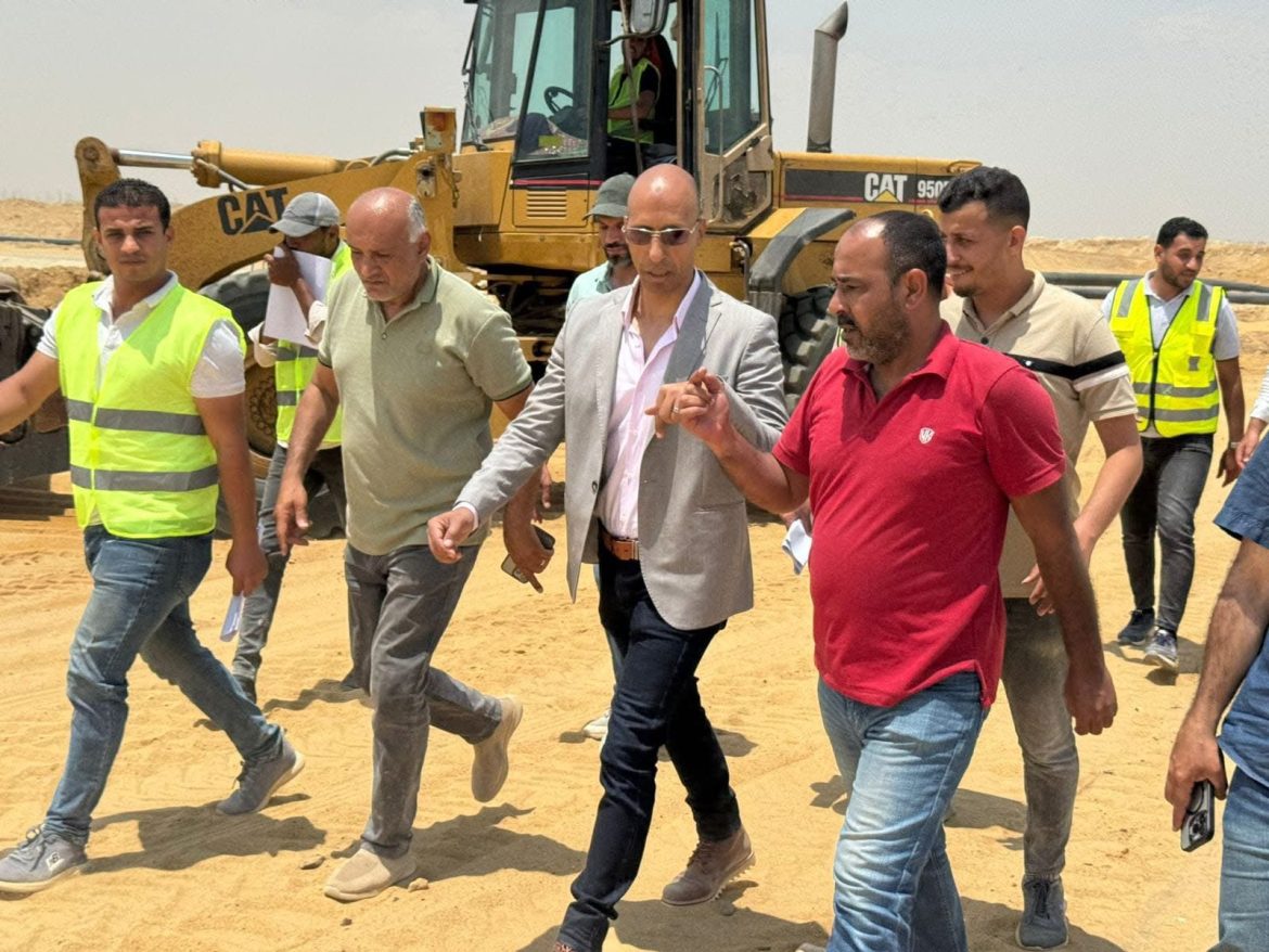 وزير الإسكان يتابع مشروعات المرافق والطرق الجارية بالتوسعات الجنوبية لمدينة القاهرة الجديدة وزير الإسكان يتابع مشروعات المرافق والطرق الجارية بالتوسعات الجنوبية لمدينة القاهرة الجديدة