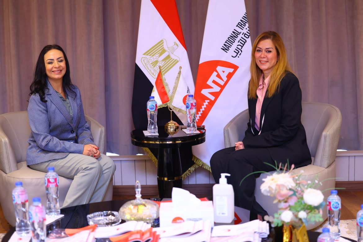 - وزيرة التضامن الاجتماعي تشارك في المقابلات الشخصية لبرنامج " المرأة تقود للتنفيذيات" بالأكاديمية الوطنية للتدريب