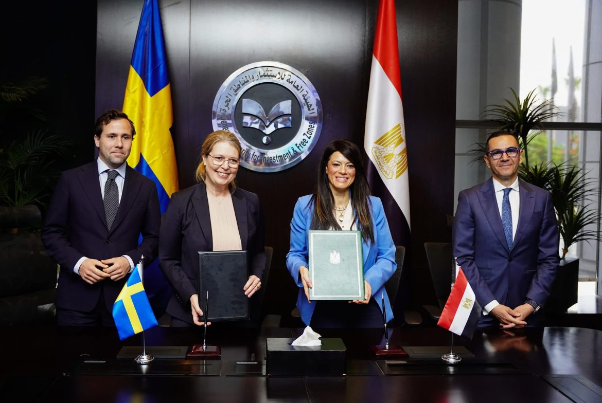 وزيرة التخطيط توقع خطاب نوايا لتعزيز التعاون المشترك في مجال الطاقة الكهربائية والنقل المستدام