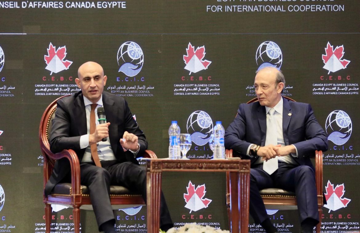 وزير التعليم: يستعرض جهود الوزارة لتطوير منظومة التعليم