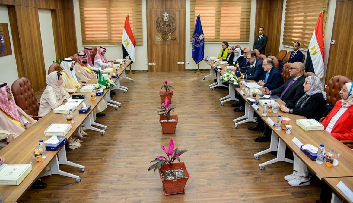 الدواء المصرية والسعودية تبحثان توحيد الجهود التنظيمية وتوسيع التعاون الصناعي