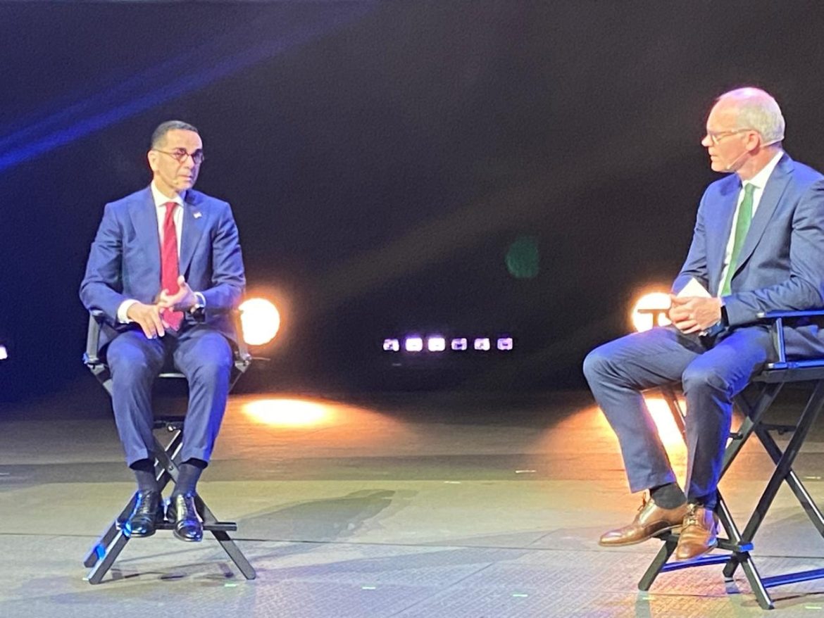 وزير الاستثمار: نستهدف تعزيز دور القطاع الخاص وزيادة حجم الاستثمارات المحلية والأجنبية