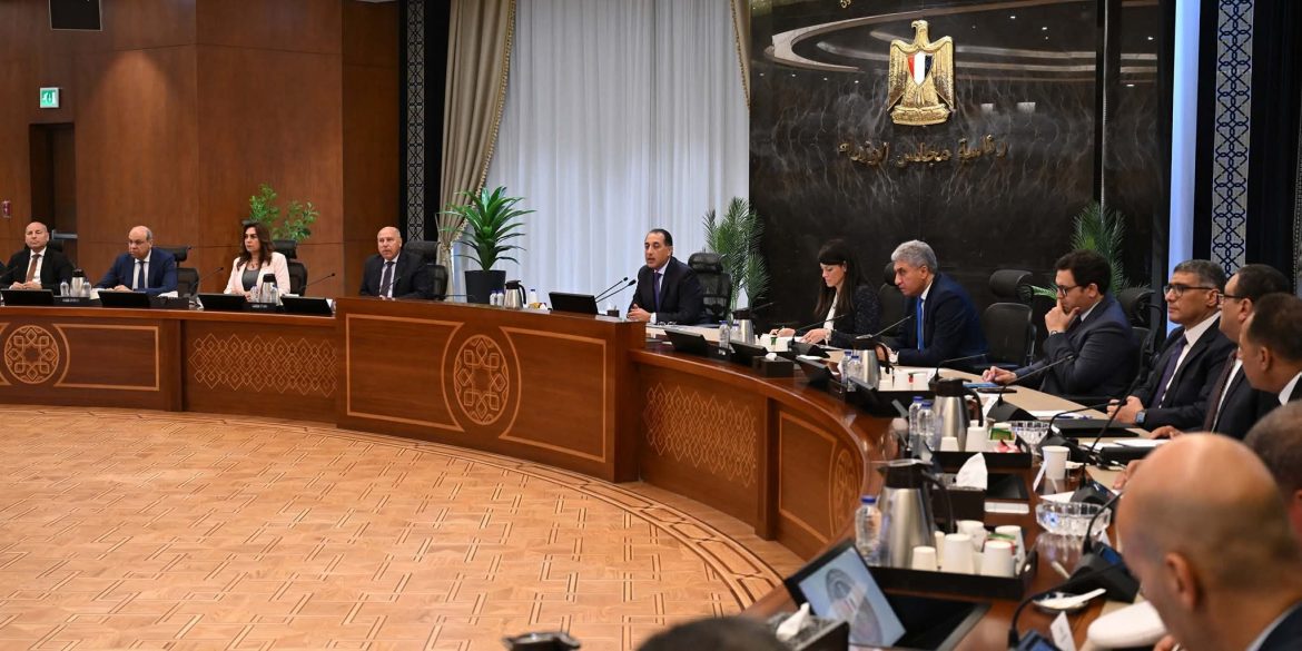 رئيس الوزراء يترأس اجتماع اللجنة العليا لتنظيم فعاليات احتفالية افتتاح المتحف المصري الكبير