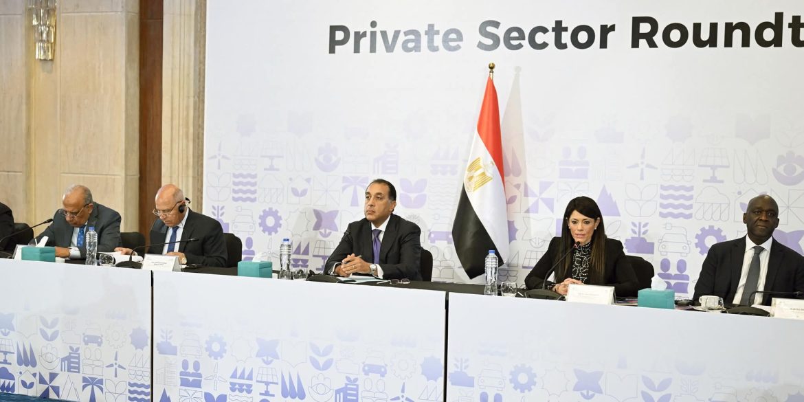 رئيس الوزراء يترأس مائدة مستديرة بعنوان “الإصلاحات الهيكلية لتعزيز تنافسية القطاع الخاص” رئيس الوزراء يترأس مائدة مستديرة بعنوان "الإصلاحات الهيكلية لتعزيز تنافسية القطاع الخاص"