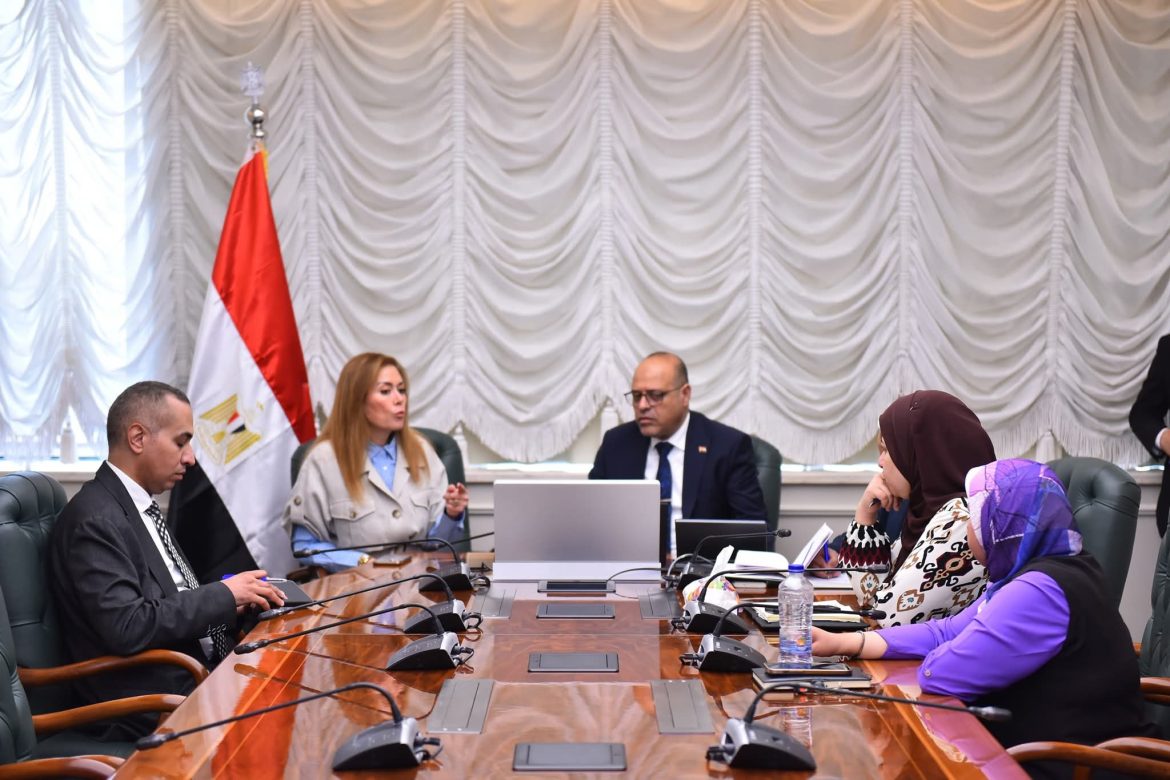 وزير العمل يستقبل المدير التنفيذي للأكاديمية الوطنية للتدريب لتعزيز التعاون وبحث الملفات المستقبلية وزير العمل يستقبل المدير التنفيذي للأكاديمية الوطنية للتدريب لتعزيز التعاون وبحث الملفات المستقبلية