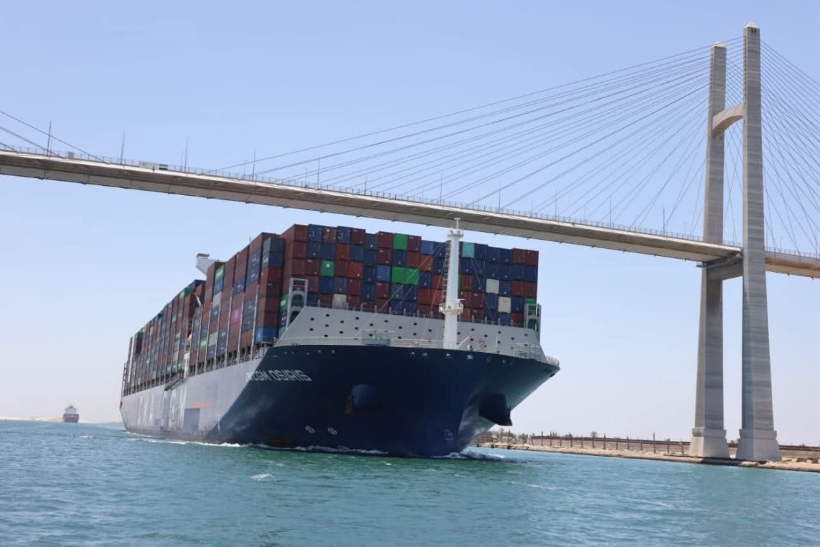هيئة قناة السويس: عودة تدريجية لسفن الحاويات العملاقة إلى قناة السويس