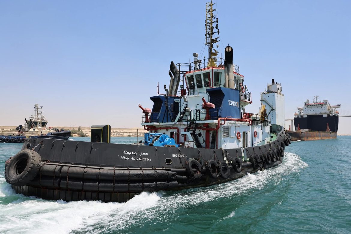 رئيس هيئة قناة السويس: تعاملنا بشكل فوري واحترافي مع حادث جنوح سفينة الغطس RED ZED1