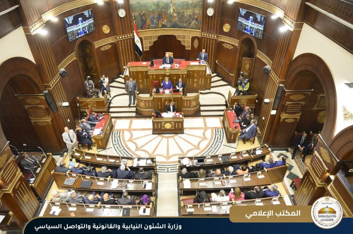 وزير الشئون النيابية يحضر جلسة مجلس الشيوخ لمناقشة تقرير لجنة التعليم والبحث العلمي في شأن كليات التربية