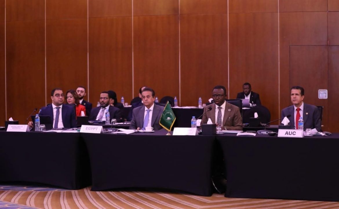 وزير الصحة والسكان يفتتح اجتماع اللجنة التوجيهية الإقليمية ReSCO