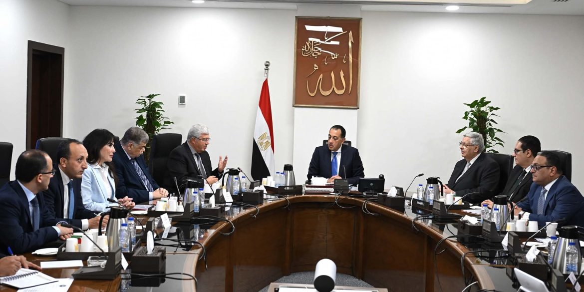 رئيس الوزراء يستعرض النتائج الخاصة بالتعاون بين جامعة أكسفورد ومستشفى 500500 لتطوير العلاج الجيني للسرطان