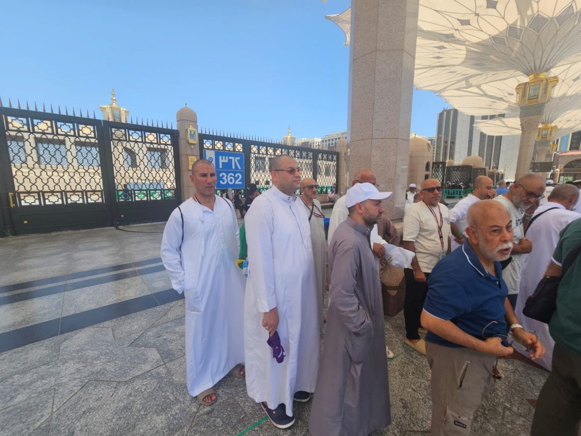 بعثة حج الجمعيات الأهلية تنظم زيارات الروضة الشريفة بعثة حج الجمعيات الأهلية تنظم زيارات الروضة الشريفة