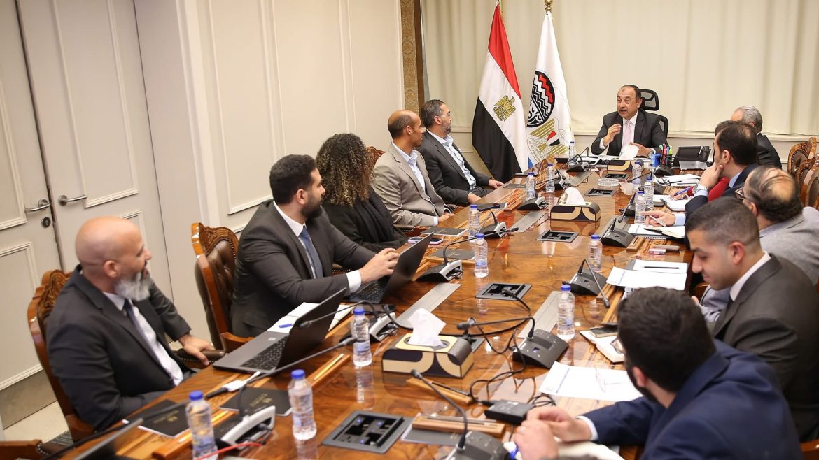 وزير قطاع الأعمال العام يبحث مع “SAP مصر” مستجدات تطبيق نظام “ERP” في الشركات التابعة وزير قطاع الأعمال العام يبحث مع "SAP مصر" مستجدات تطبيق نظام "ERP" في الشركات التابعة
