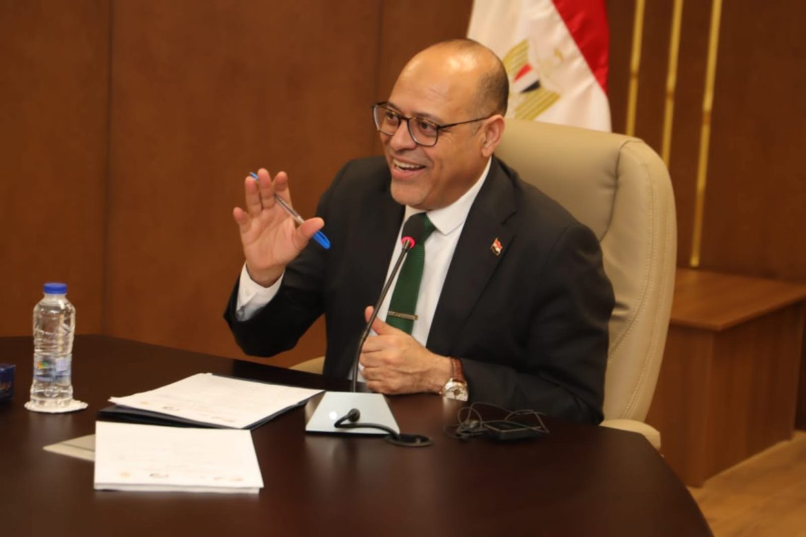 وزير العمل: توجيهاتي مستمرة للمُلحقين العماليين بتكثيف التواصل مع عمالنا في الخارج وزير العمل: توجيهاتي مستمرة للمُلحقين العماليين بتكثيف التواصل مع عمالنا في الخارج