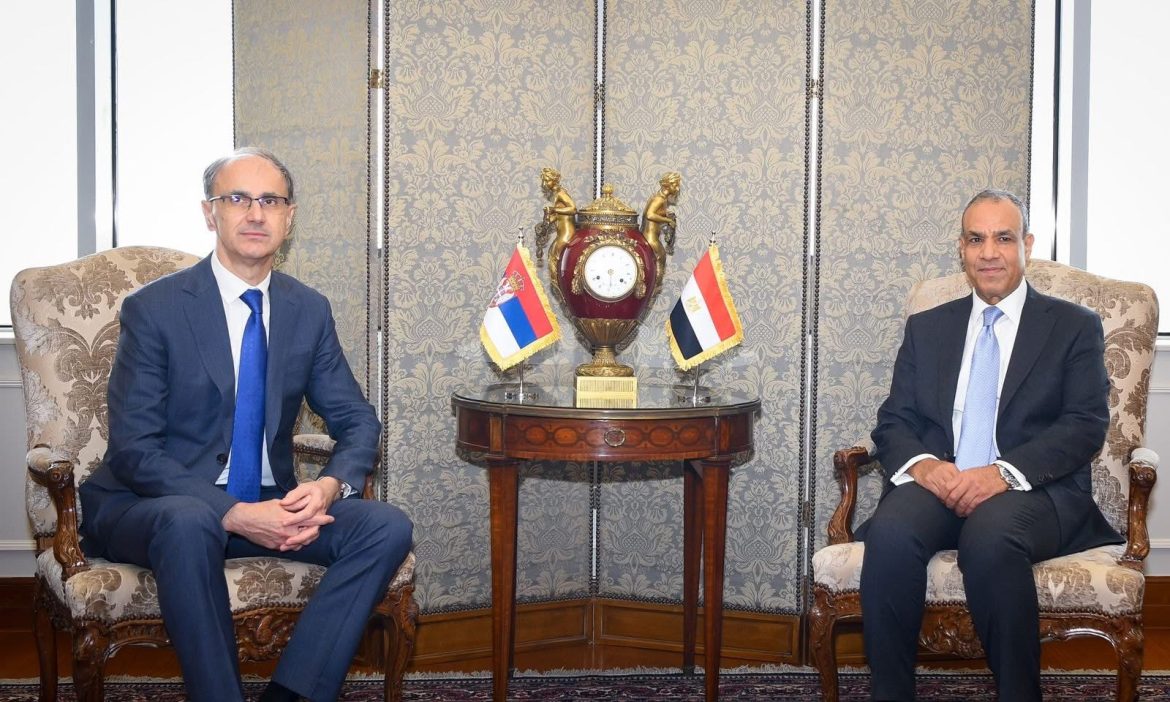 وزير الخارجية والهجرة يستقبل رئيس الوزراء الصربي وزير الخارجية والهجرة يستقبل رئيس الوزراء الصربي