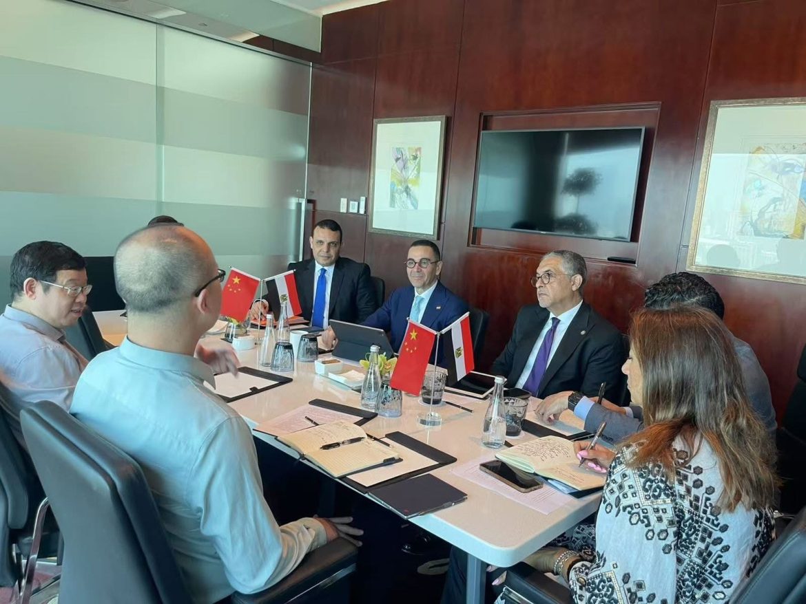 وزير الاستثمار: مصر تمثل بوابة استراتيجية للأسواق الإقليمية والدولية