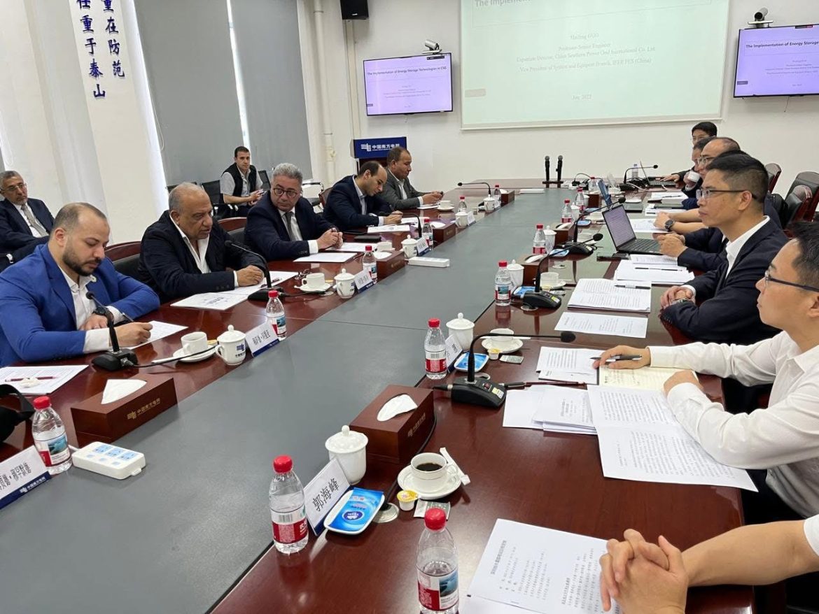 وزير الكهرباء: نعمل على إعادة تخطيط الشبكة وهناك تعاون مع العديد من الشركات الصينية