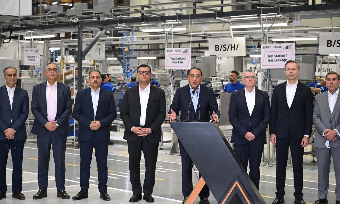 مدبولي: ما يحدث اليوم هو ثمار جهد كبير للغاية قامت به الحكومة المصرية بمتابعة يومية ودعم من فخامة الرئيس لنهضة الصناعة في مصر