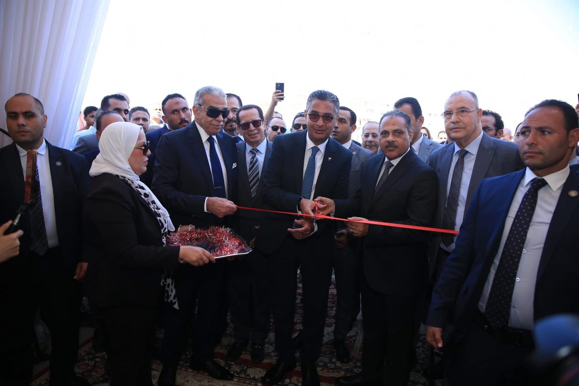وزير التموين: التوسع في أسواق اليوم الواحد يأتي في إطار استراتيجية الوزارة لتعزيز البنية التحتية للتجارة الداخلية وزير التموين: التوسع في أسواق اليوم الواحد يأتي في إطار استراتيجية الوزارة لتعزيز البنية التحتية للتجارة الداخلية