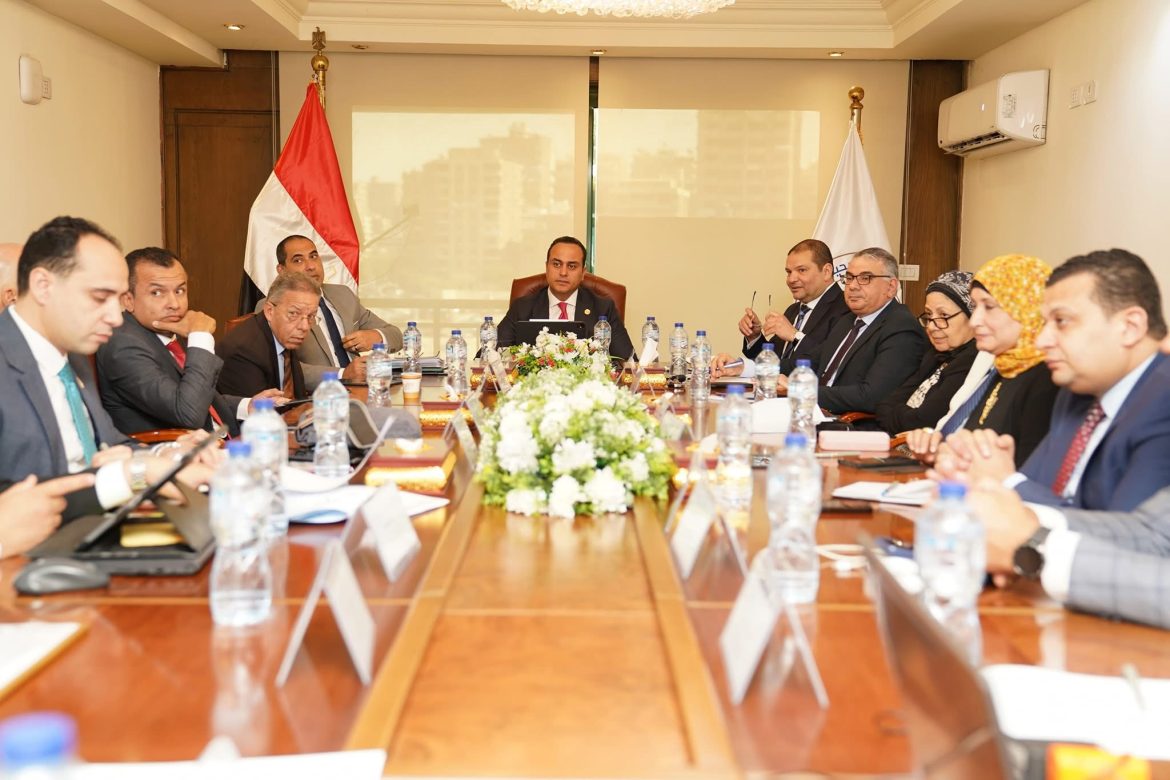 رئيس هيئة الرعاية الصحية: ثورة 30 يونيو كانت البوابة الرئيسية لانطلاق الجمهورية الجديدة وكافة الإصلاحات الصحية والاقتصادية والخدمية في الدولة