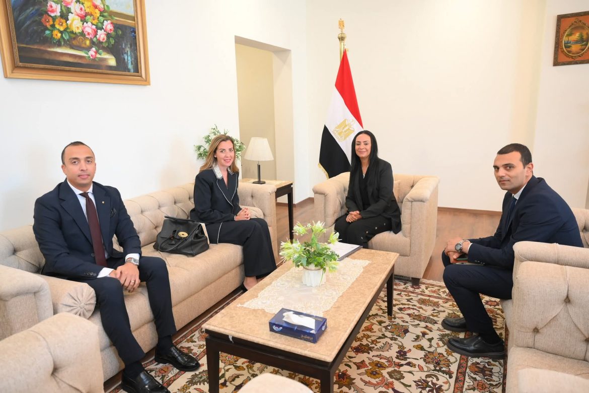 وزيرة التضامن تلتقي مديرة صندوق قادرون باختلاف لاستعراض مهام عمل الصندوق 