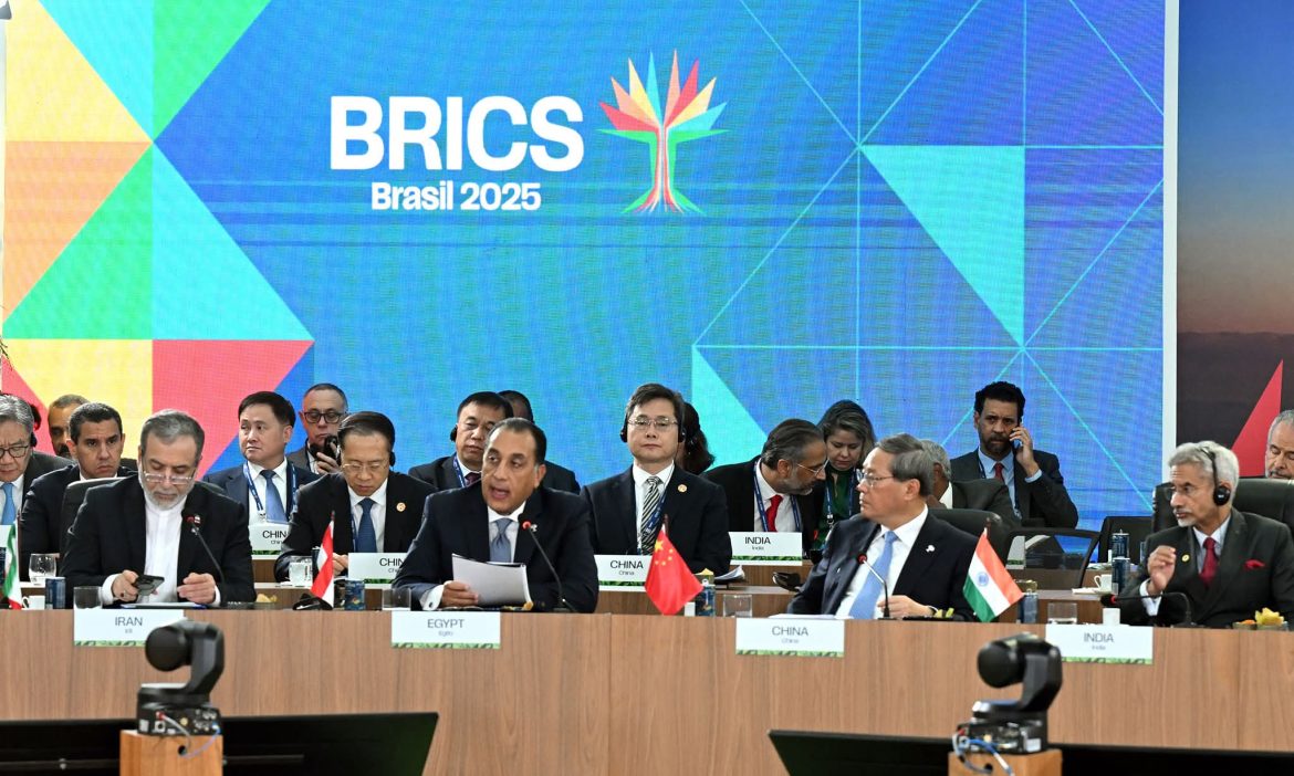 رئيس الوزراء: على مدار السنوات أولت مصر اهتمامًا كبيرًا لتطوير نظام الرعاية الصحية والخدمات الطبية