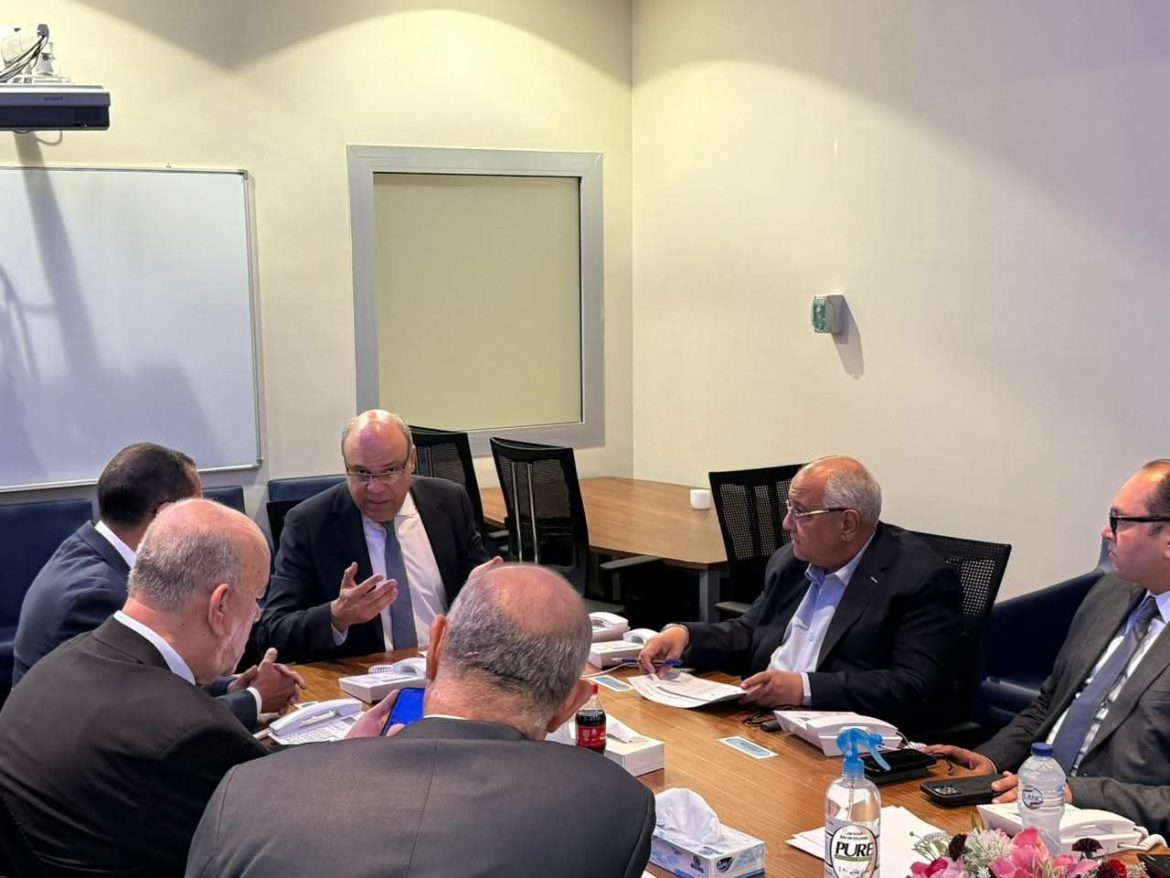 وزارة الطيران: بعض الرحلات شهدت تأخير محدود نتيجة عطل شبكات الاتصالات والإنترنت