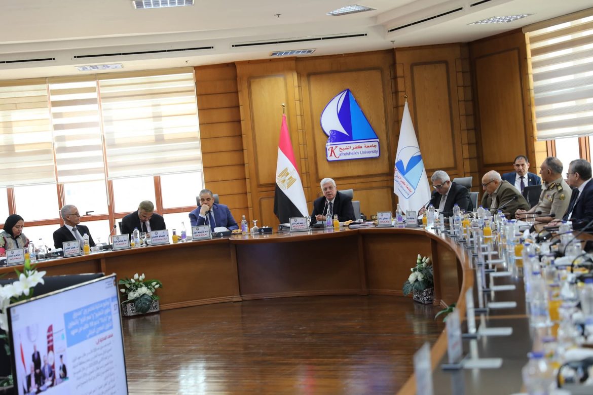 وزير التعليم العالي: جاهزية معامل الحاسب الآلي بالجامعات الحكومية لدعم الطلاب خلال فترة التنسيق وزير التعليم العالي: جاهزية معامل الحاسب الآلي بالجامعات الحكومية لدعم الطلاب خلال فترة التنسيق