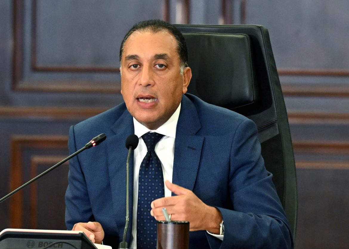 رئيس الوزراء:مصر لم تتوان يومًا واحداً عن إدخال المساعدات لأهالينا في فلسطين