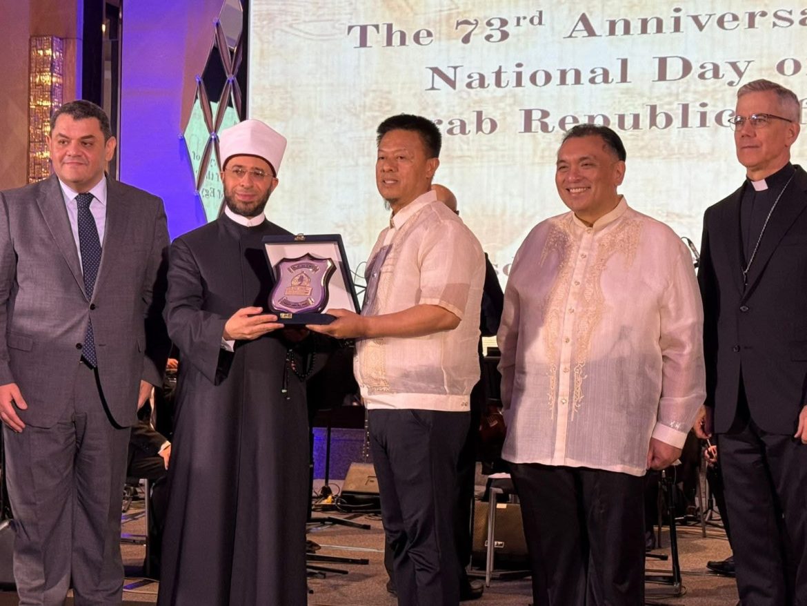 وزير الأوقاف يشارك في الاحتفال باليوم الوطني المصري في الفلبين