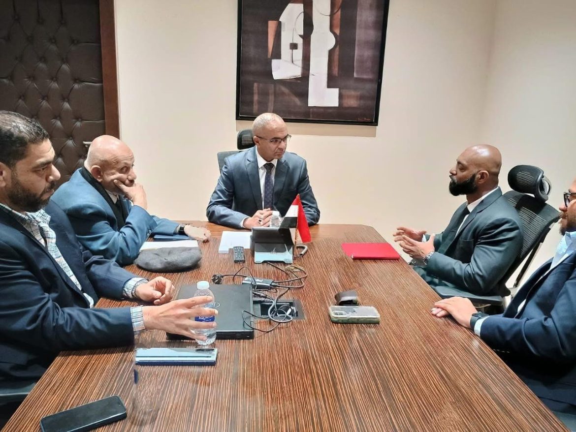 نائب وزير الإسكان يؤكد دعم الوزارة للشركات التي تسهم في توطين صناعة المهمات الكهروميكانيكية للمشروعات