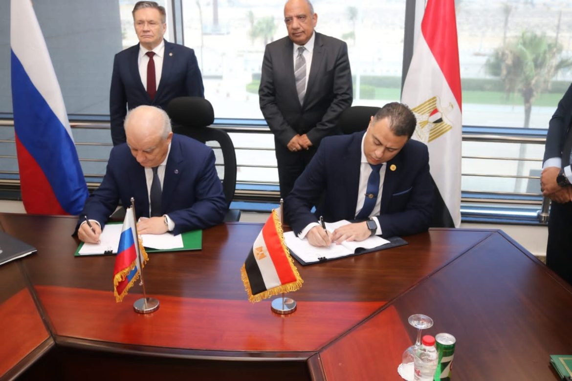 وزير الكهرباء: شراكة ودعم من القيادة السياسية في مصر وروسيا للإسراع في تنفيذ المشروع القومي المصري لتوليد الكهرباء من الطاقة النووية وزير الكهرباء: شراكة ودعم من القيادة السياسية في مصر وروسيا للإسراع في تنفيذ المشروع القومي المصري لتوليد الكهرباء من الطاقة النووية