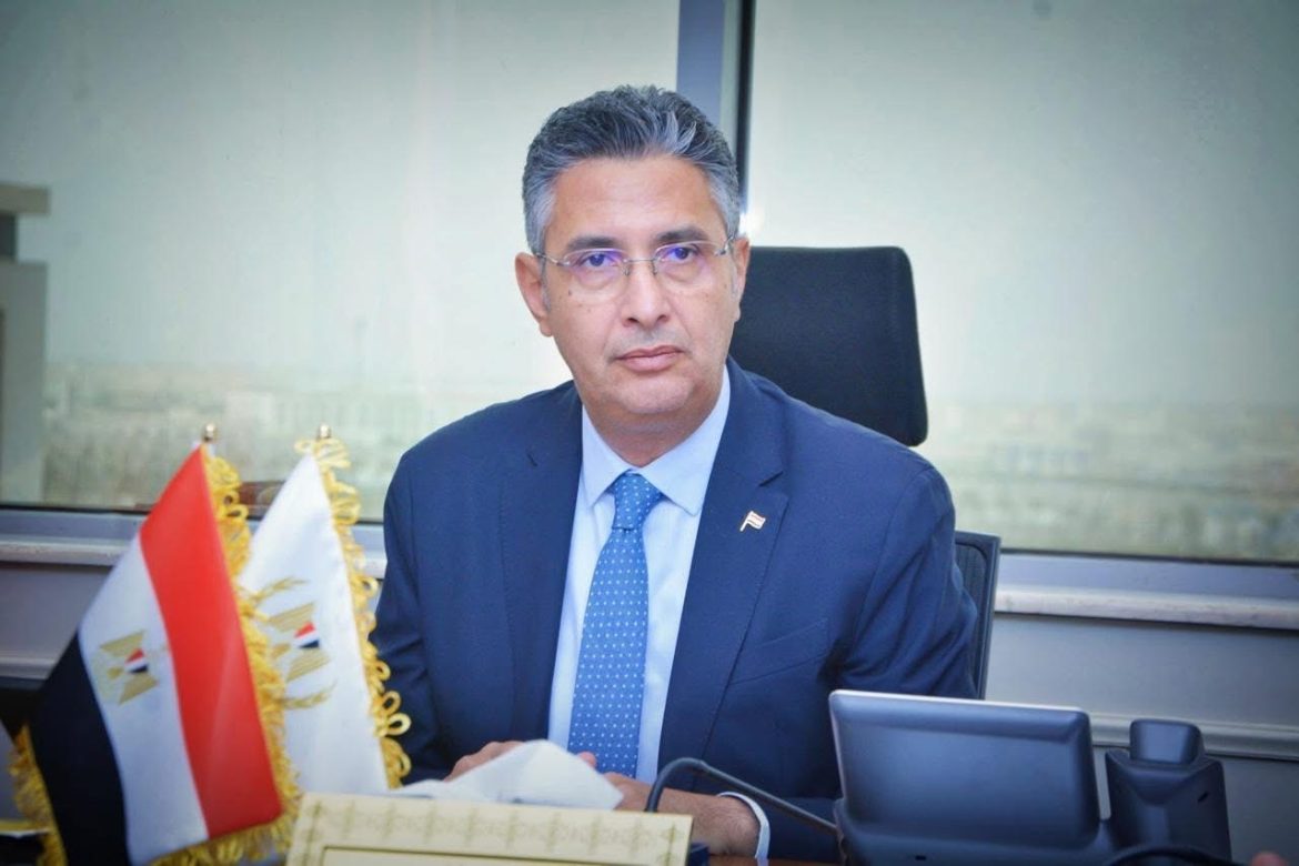 وزير التموين يؤكد انتظام صرف الخبز المدعم للمواطنين بجميع محافظات الجمهورية بصورة طبيعية وبكفاءة تامة