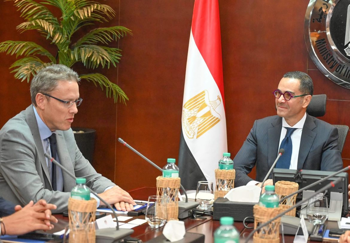 وزير الاستثمار: مصر تولي اهتمامًا كبيرا بجذب الاستثمارات في قطاعات الصناعات الغذائية والمشروبات