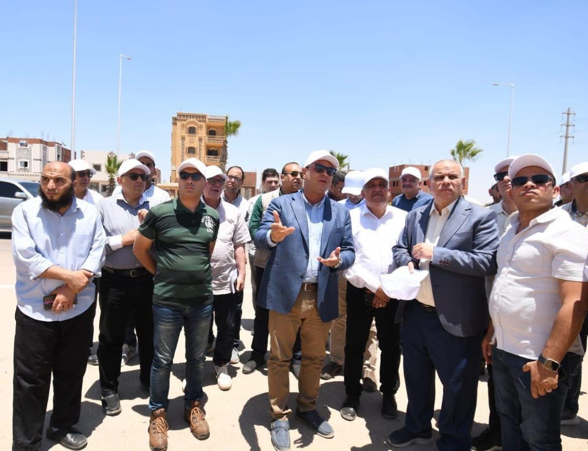 وزير الإسكان يتفقد وحدات الإسكان الأخضر بمبادرة "سكن لكل المصريين" ومشروع "ديارنا" السكني