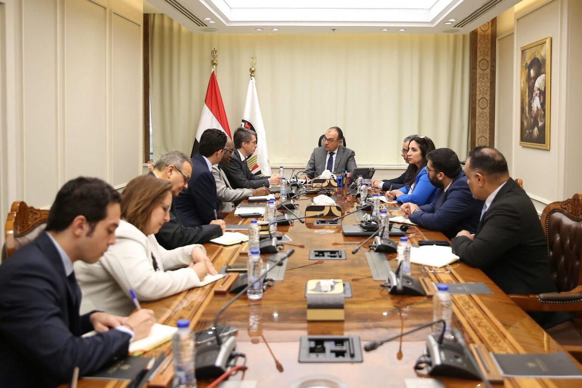 وزير قطاع الأعمال: انفتاح كامل على تعزيز الشراكة مع القطاع الخاص