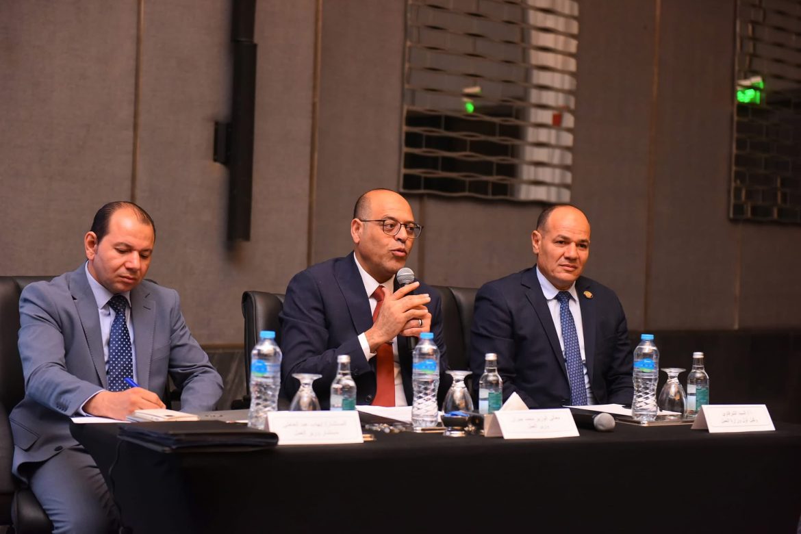 وزير العمل: قانون العمل الجديد يُحقق العدالة والتوزان بين صاحب العمل والعامل في "بيئة لائقة"