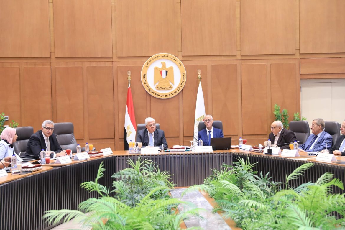 وزير التعليم العالي يثمن جهود الجامعات المصرية في تعظيم الاستفادة من مقوماتها واستثمار مواردها