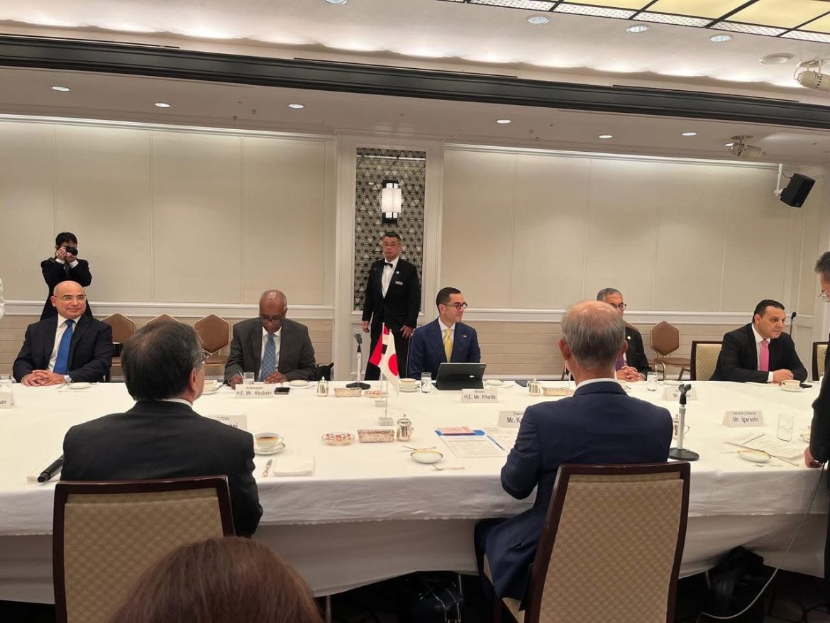 وزير الاستثمار: مصر شهدت تحولًا ملموسا فى مجال الاستثمار فى مشروعات البنية التحتية والتى استهدفت الاستثمار طويل الأجل وزير الاستثمار: مصر شهدت تحولًا ملموسا فى مجال الاستثمار فى مشروعات البنية التحتية والتى استهدفت الاستثمار طويل الأجل