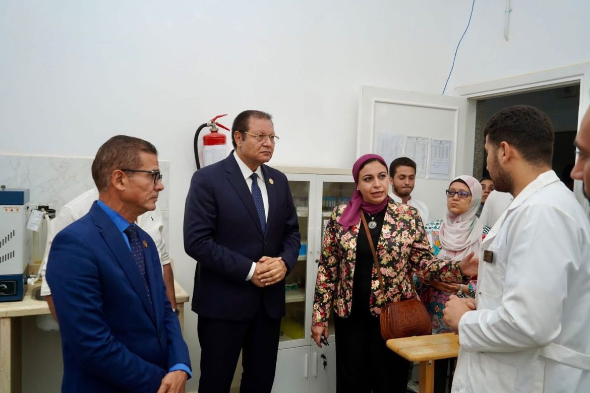 رئيس الرقابة الصحية: انطلاق المرحلة الثانية من التأمين الصحي الشامل يؤكد دعم القيادة السياسية لتوسيع نطاق التغطية الصحية الشاملة رئيس الرقابة الصحية: انطلاق المرحلة الثانية من التأمين الصحي الشامل يؤكد دعم القيادة السياسية لتوسيع نطاق التغطية الصحية الشاملة