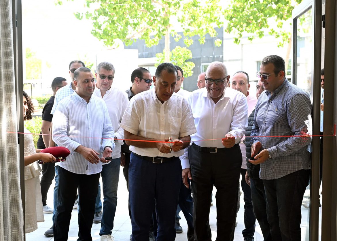 رئيس الوزراء يفتتح معرض الهيئة العربية للتصنيع “أتيكو” للصناعات الخشبية ومصنع الإلكترونيات بـ”نورث سكوير مول العلمين” رئيس الوزراء يفتتح معرض الهيئة العربية للتصنيع "أتيكو" للصناعات الخشبية ومصنع الإلكترونيات بـ"نورث سكوير مول العلمين"