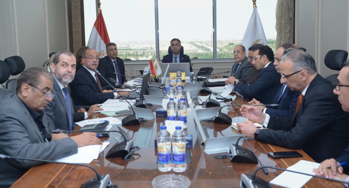 وزير التموين يشدد على الالتزام الكامل بجودة الخبز المنتج ومعايير سلامة الغذاء وزير التموين يشدد على الالتزام الكامل بجودة الخبز المنتج ومعايير سلامة الغذاء