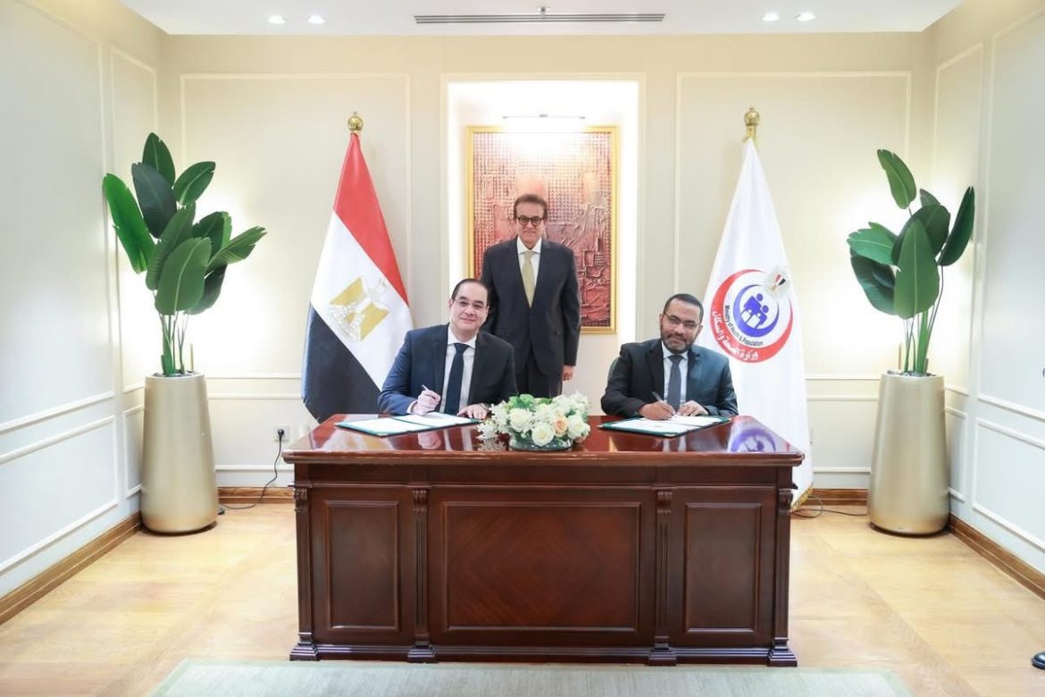 توقيع مذكرة تفاهم بين وزارة الصحة وشركة بورينجر إنجلهايم لتطوير التعامل مع السكتات الدماغية بحضور وزير الصحة توقيع مذكرة تفاهم بين وزارة الصحة وشركة بورينجر إنجلهايم لتطوير التعامل مع السكتات الدماغية بحضور وزير الصحة