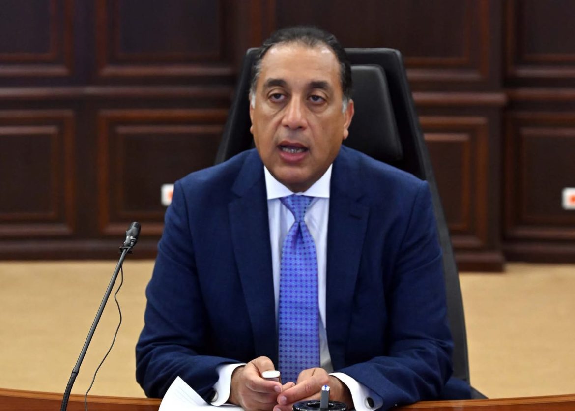 رئيس الوزراء: التزام مصر الكامل بالتصدي الحاسم لجريمة الاتجار بالبشر التي تنتهك الكرامة الإنسانية رئيس الوزراء: التزام مصر الكامل بالتصدي الحاسم لجريمة الاتجار بالبشر التي تنتهك الكرامة الإنسانية