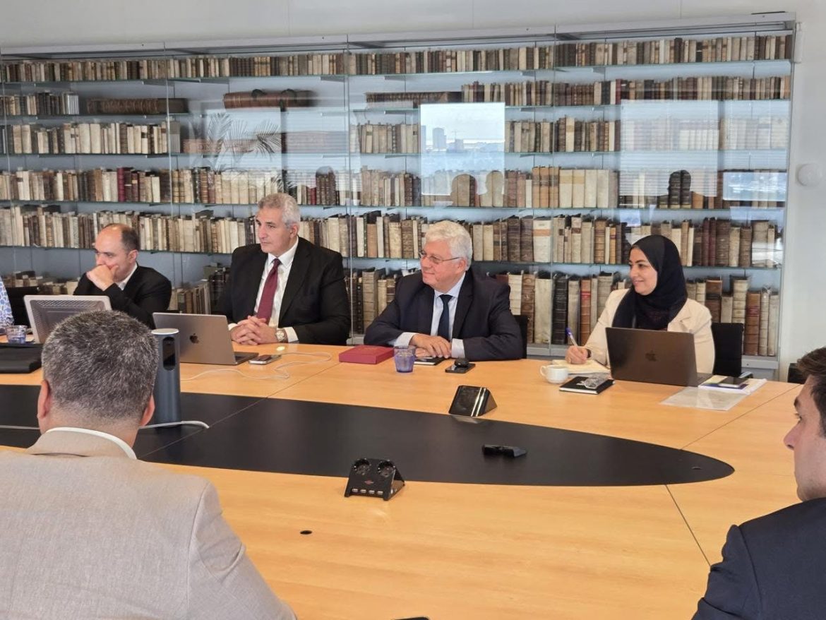 وزير التعليم العالي يؤكد أهمية الانفتاح المعرفي والتعاون الدولي