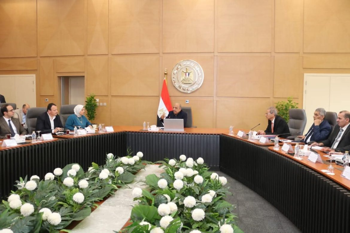 وزير الكهرباء: استمرار العمل على تطوير الشبكة القومية للكهرباء وتعزيز قدرتها على استيعاب زيادة الأحمال