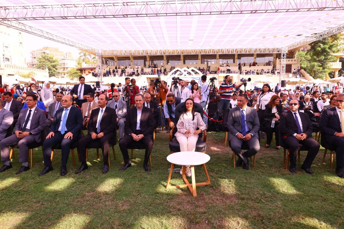 وزيرة التضامن تشهد ختام أنشطة وحدات التضامن الاجتماعي بالجامعات في قمة «ستارت»